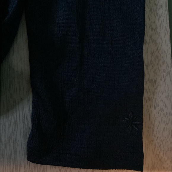 Kensie Tie Front Long Sleeve V Neck Top Size Medium NWT - Picture 6 of 9